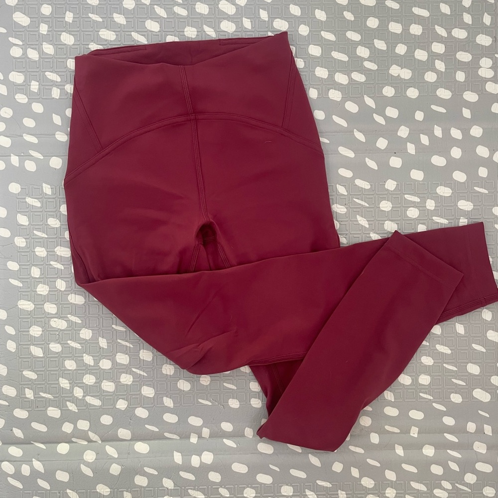 Size 4 lululemon leggings inseam 25 inches